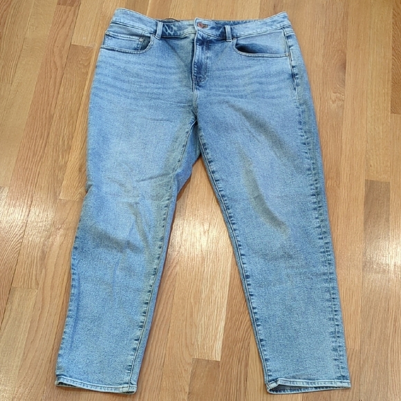 Talbots Denim - Talbots Easy Straight Relaxed Jeans Light wash Denim Beach Coastal Preppy Sz 12